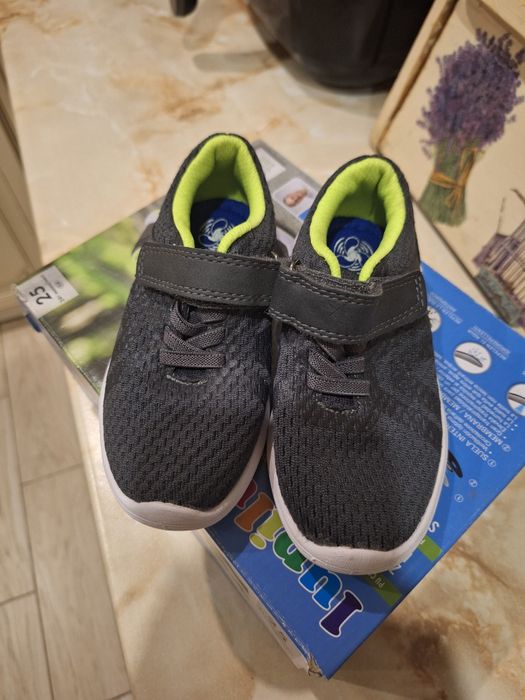 Кросівки дитячі детские