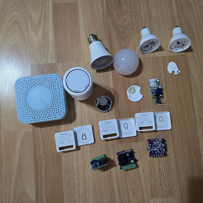 Smart home uszkodzone elementy są Zigbee + wifi