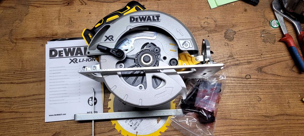 Pilarka DeWalt DCS570N 18v nowa