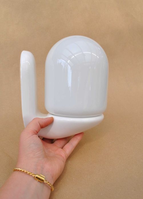 Para dużych białych modernistycznych kinkietów ceramicznych. Vintage.