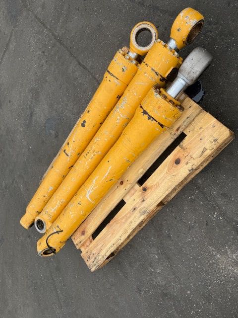 liebherr r 313 siłownik hydrauliczny 3 szt komplet