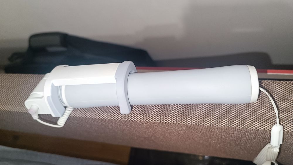 Селфі палка ,Монопод для смартфона Xiaomi Mi Selfie Stick Cable White