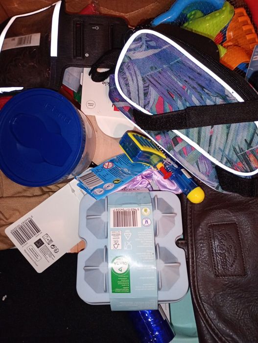 Karton mix biedronka action inne S18