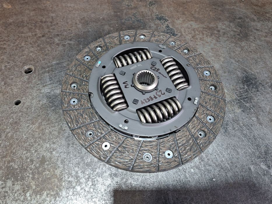 Nowa tarcza sprzęgła vw audi seat 228mm 23 zęby Nexus nie zakładana