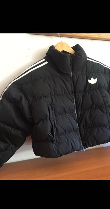 Czarna kurta Adidas