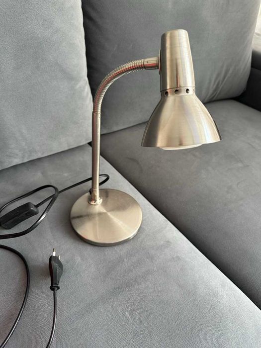 Настольная лампа офисная Accento GU10 металлическая (никель) + LED