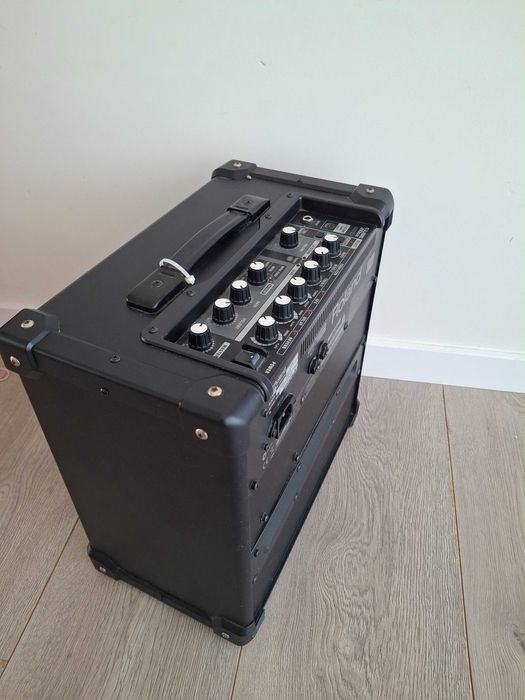 Roland Cube 20GX – Amplificador de Guitarra 20W