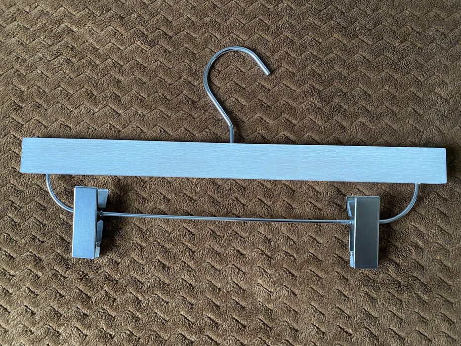 Wieszak drewniane H&M & Maison Martin Margiela