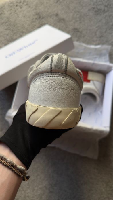 Off-White Low Vulcanized Distressed White/Green Leather EU41