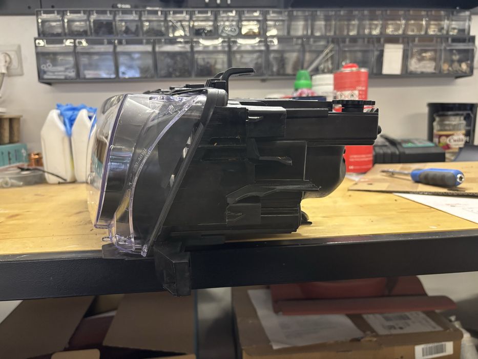 Lampa bmw e46 coupe PFL