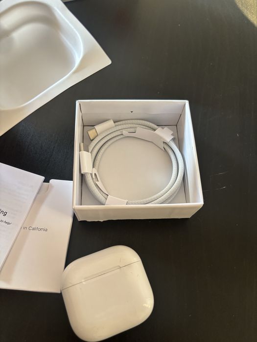 Airpods 4 novos