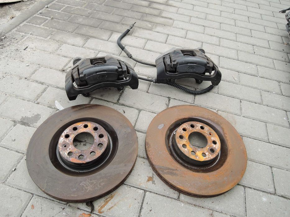Zaciski tarcze przód VW Golf 6 VI R   SWAP 345m