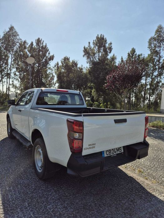 Isuzo D-Max NOVA