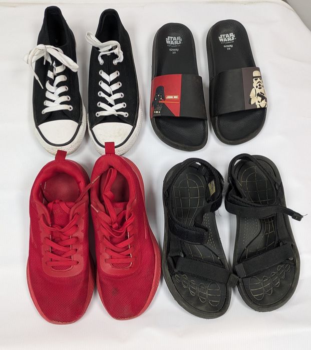 Zestaw używanych butów 39 tenisówki, klapki, adidasy, sandały