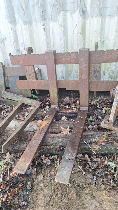 Baldes giratoria, porta paletes grua, riper, garfos empilhador