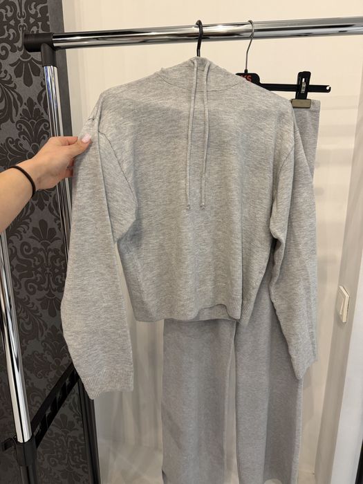 Жіночий костюм H&M