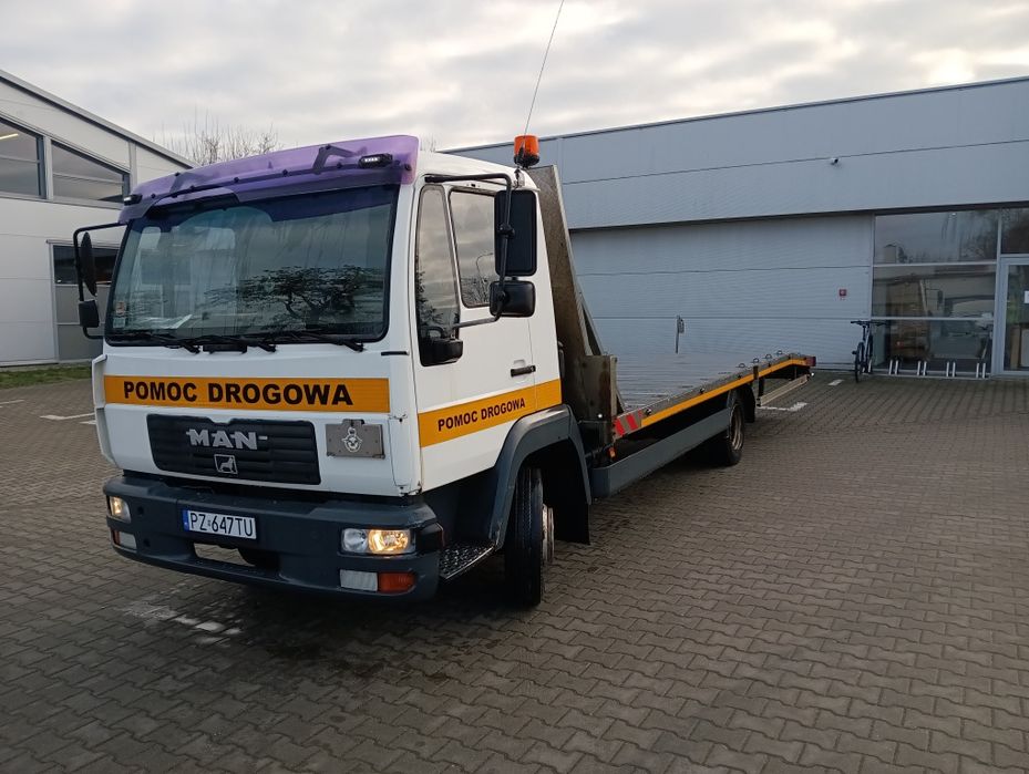 Sprzedam Auto lawetę MAN