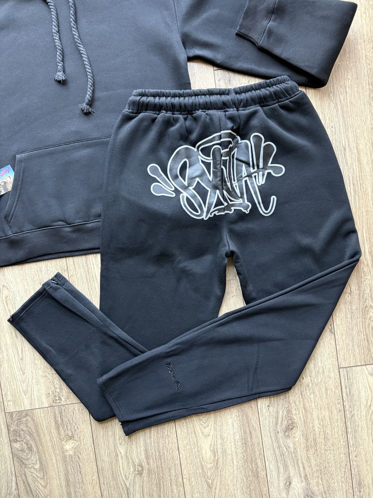 Syna World Logo Tracksuit (Black) (Dres) Kraków Czyżyny • OLX.pl