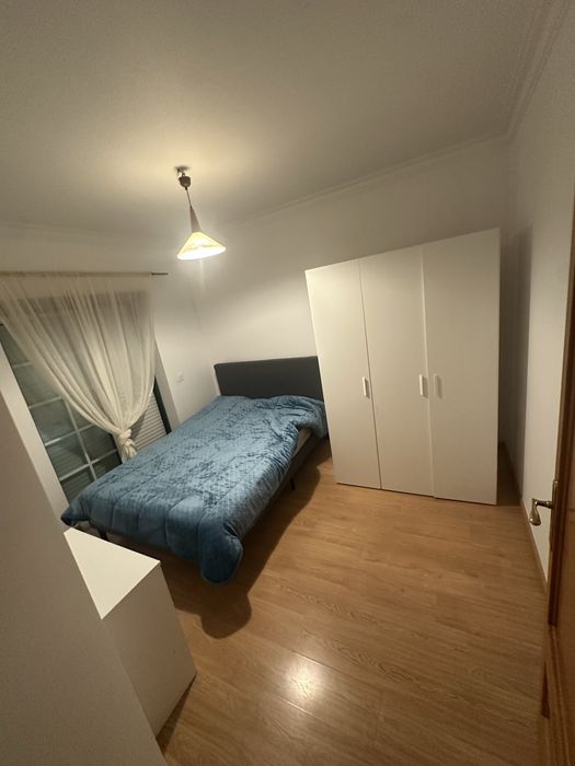 Quarto para arrendar