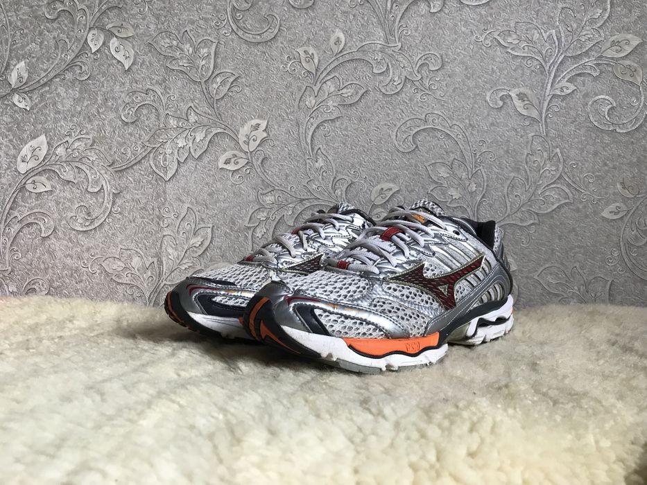 Оригінал! Велика наявість, кросівки Mizuno Wave волейбол біг 46-40