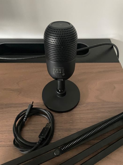 Microfone Razer Seiren V3 Mini Preto + Braço