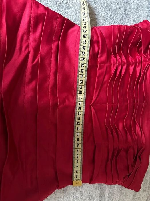 Sukienka BCBGmaxazria czerwona dopasowana