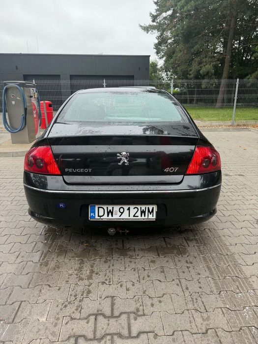 Peugeot 407