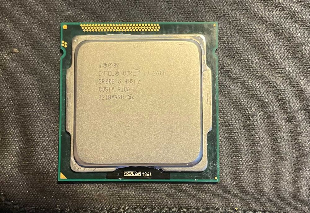 Intel Core i7-2600 SR00B 3.40ghz + CPU fan