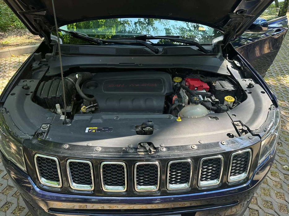 Jeep Compass 21 limited  4x4