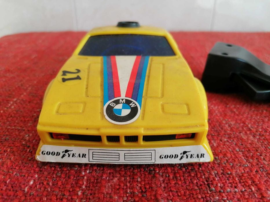 Carro telecomandado anos 80