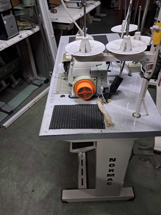 Máquina corte e cose