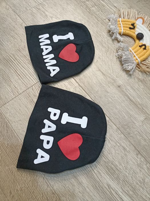 Czapeczki na wiosnę /jesień I love mama  I love papa