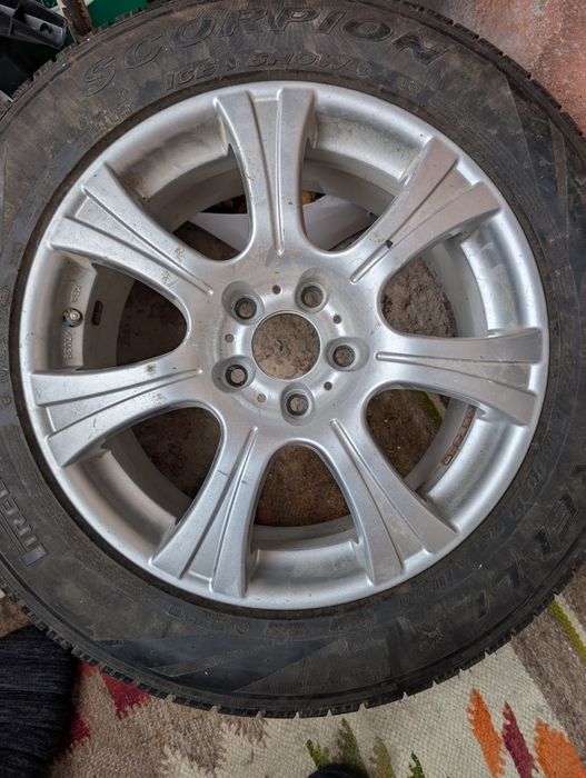 Колесо Pirelli Scorpion Ice & Snow R18 (255/55 R18) з диском

Продаю к