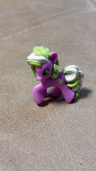Фігурки My Little Pony (Hasbro) різних поколінь