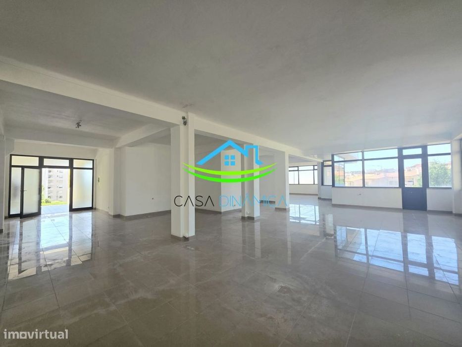 Arrenda-se loja com 153 m2 na Figueira da Foz
