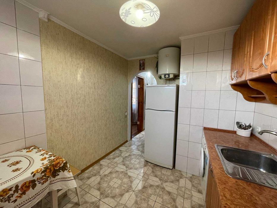 Сдам 1 к.кв.для девушки или пары с. Крюковщина, частный сектор