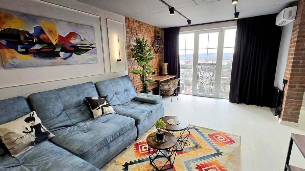 Пентхаус в центрі міста/світло завжди