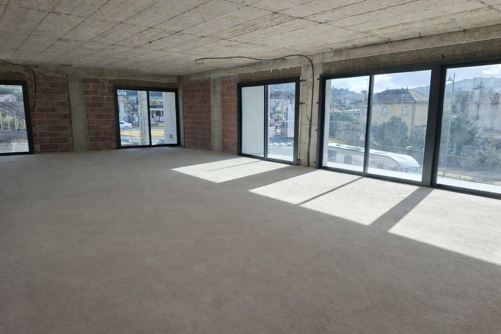 Arrendamento espaço s comerciais