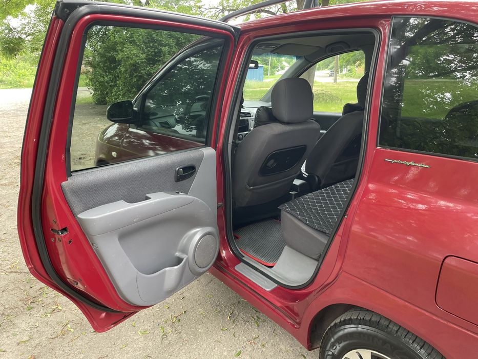 Hyundai Matrix 2006, 1.8 газ/бензин АВТОМАТ
