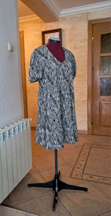 Letnia sukienka krótki rękaw  - 40