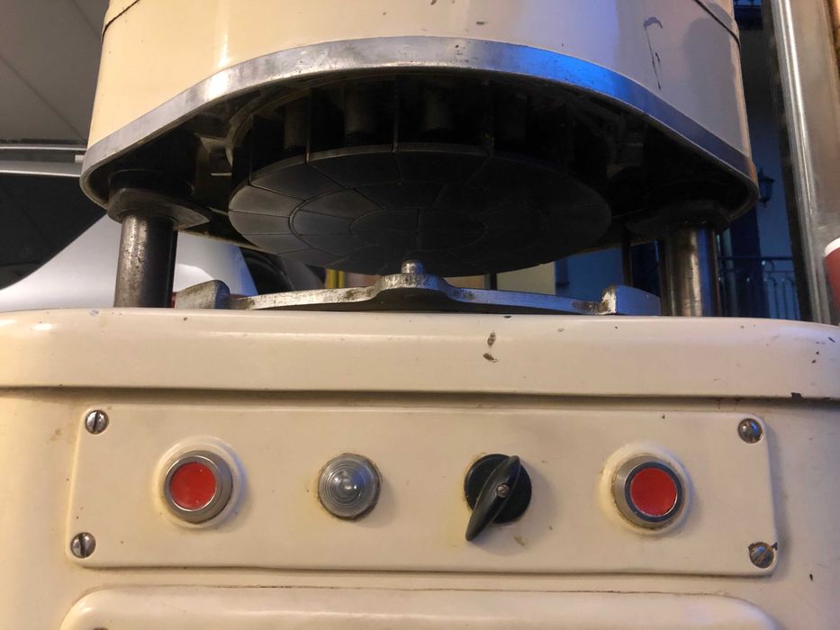 Dzielarko zaokrąglarka Werner & Pfleiderer