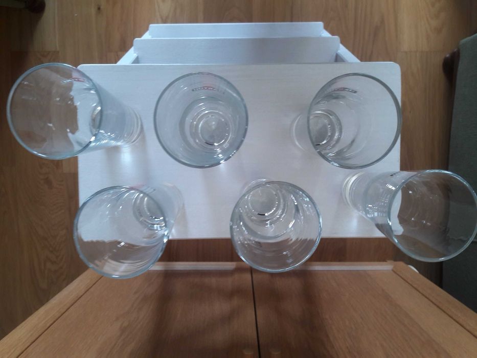 Zestaw wysokich szklanek Martini