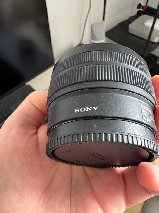 Sony A7C + obiektyw kitowy 28-60 mm + Meike FE 85 mm f/1.8