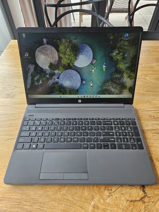 Laptop HP 255 wyswietlacz 15,6" RAM 16,0 GB