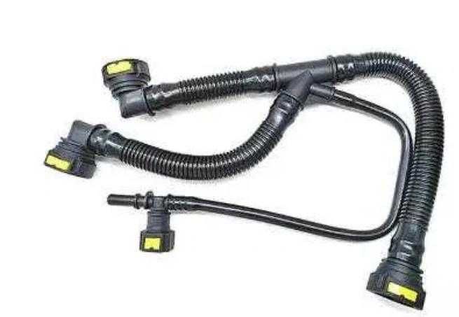 патрубок системи вентиляції картера