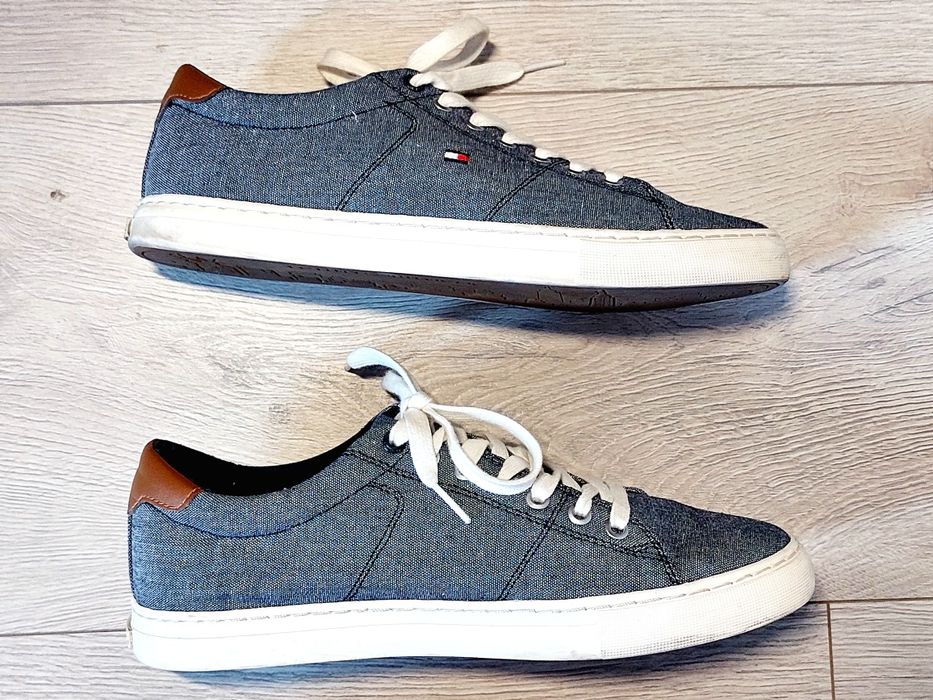 TOMMY HILFIGER rozm.41. 26cm. - sneakersy.