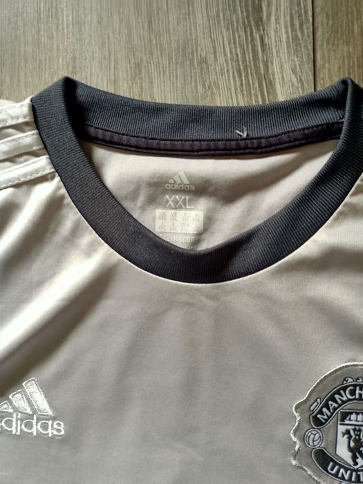 Adidas Menchester United koszulka piłkarska