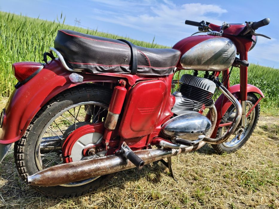Продам Jawa 250- 553  Старушка
