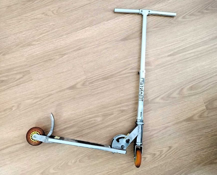 Trotinete Usada - Ideal para Praticar e Divertir-se!