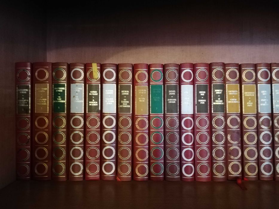 Colecção livros  "Grandes Clássicos da Literatura Mundial"